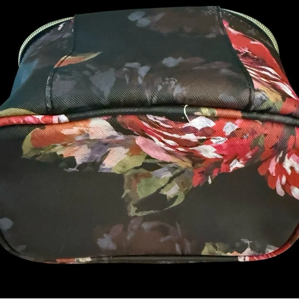 Trina Turk Black Red Floral Cosmetic Bag Travel Makeup Case OS Chic